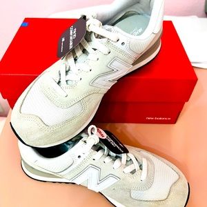 New Balance women’s 9.5 wide